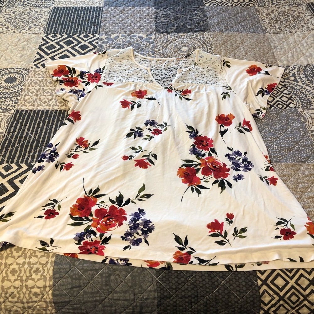 Plus Size White and Floral Soft Knit Blouse
